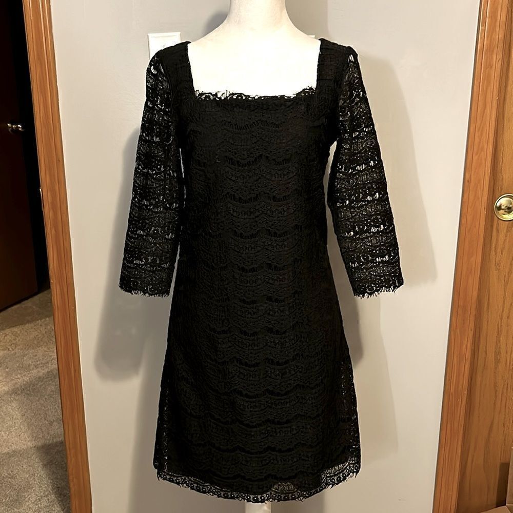 Black Lace 3/4 length sleeve dress by White House Black‎ Market size S BIN D